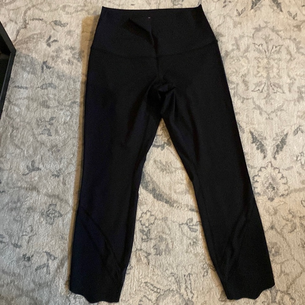 Lululemon scalloped edge leggings